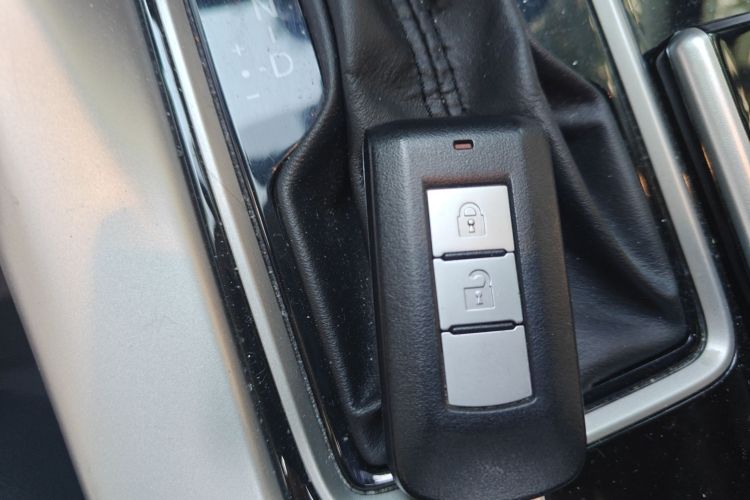 三菱 奕歌 2019款 1.5T CVT两驱梦想版 国VI中控内饰7001