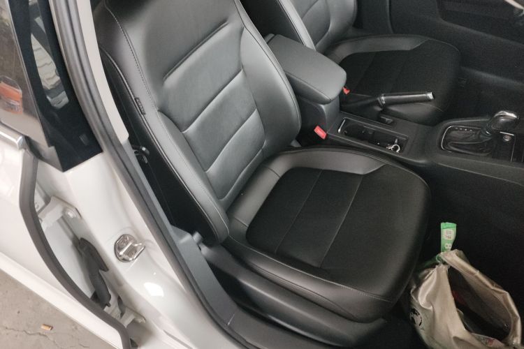 大众 速腾 2018款 1.6L 自动舒适型局部细节41