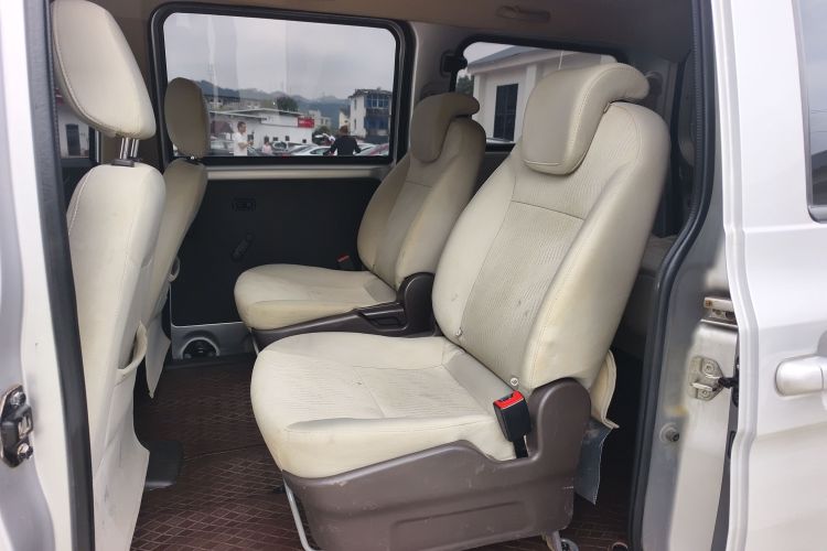 五菱汽车 五菱宏光V 2022款 1.5L劲享版电动助力LAR中控内饰21