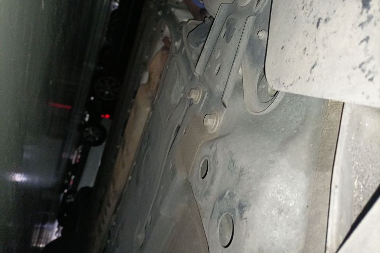 沃尔沃XC60新能源 2019款 T8 E驱混动 智雅运动版 国VI局部细节9004