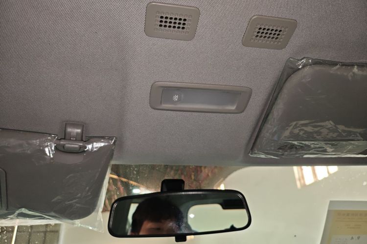 吉利银河 2024款 熊猫mini 200km 耐力熊中控内饰22