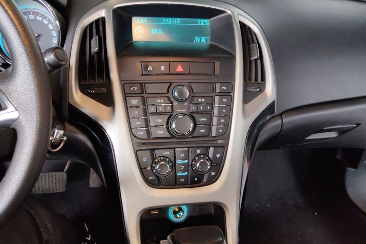 别克 英朗 2013款 GT 1.8L 自动时尚版局部细节16