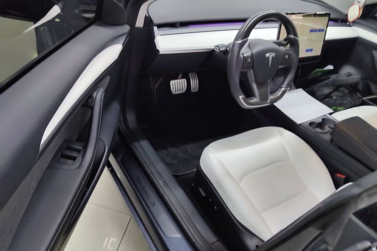 特斯拉 Model 3 2022款 Performance高性能全轮驱动版中控内饰20