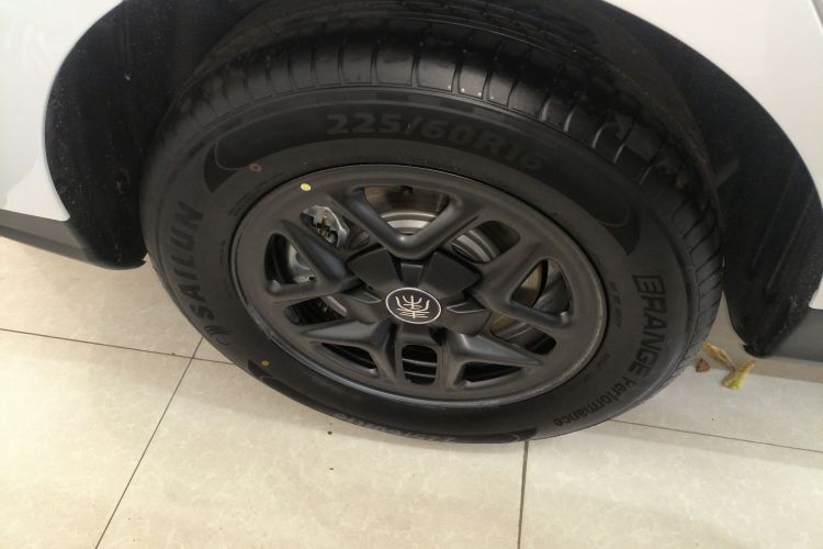 比亚迪 秦PLUS 2025款 DM-i 智驾版 128KM进取型车身外观6008