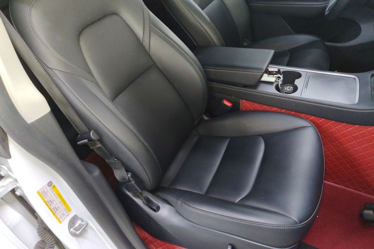 特斯拉 Model Y 2024款 后轮驱动版局部细节41