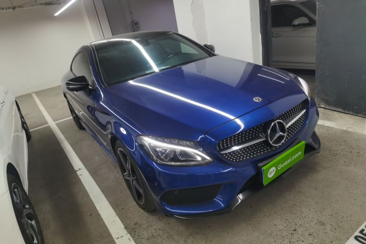 奔驰C级(进口) 2018款 C 200 轿跑车车身外观3