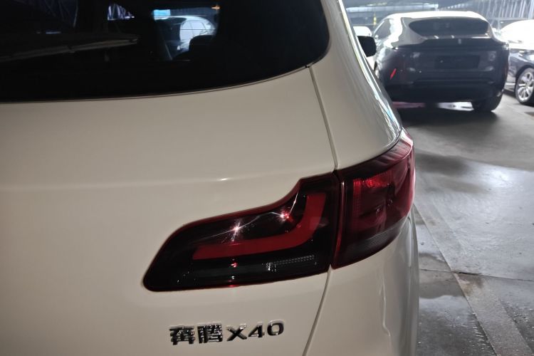 奔腾X40 2019款 1.6L 自动豪华型 国V车身外观6001