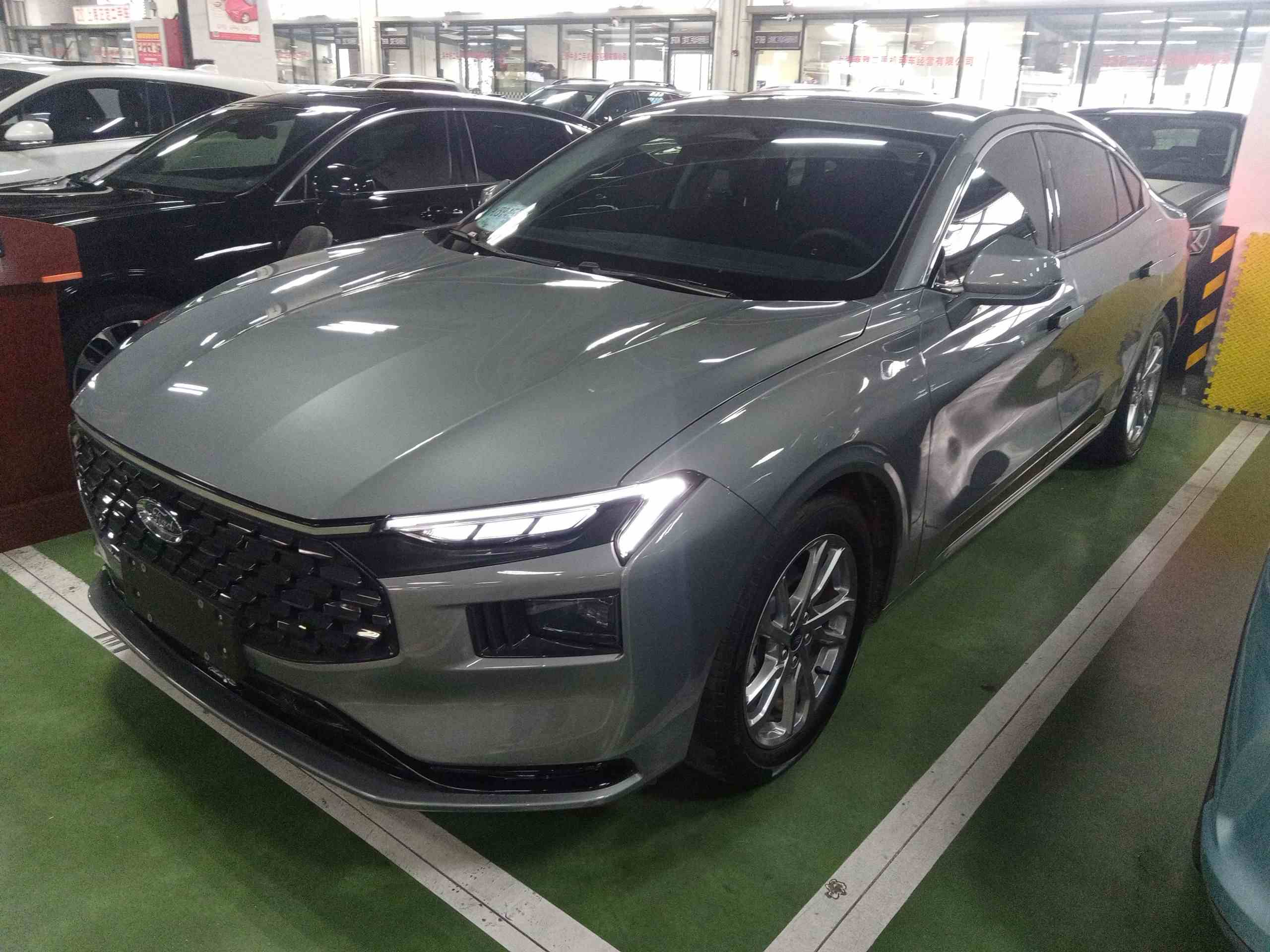 福特 蒙迪欧 2023款 EcoBoost 180 豪华型(2)