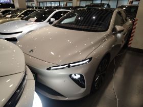 蔚来ET7 2024款 75kWh 行政签名版