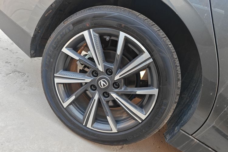 长安 逸动 2024款 1.5T GDI自动 旗舰型车身外观6008