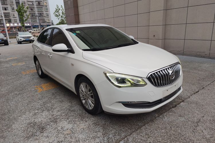 别克 英朗 2017款 15N 自动精英型车身外观3