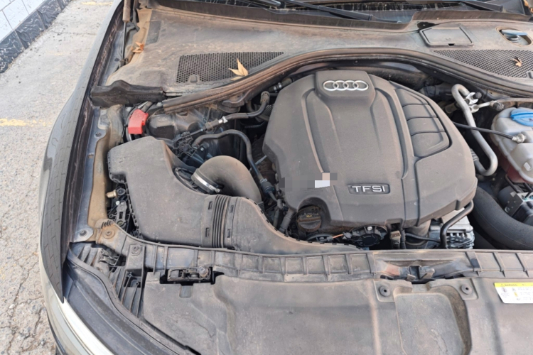 奥迪A6L 2018款 30周年年型 35 TFSI 时尚型局部细节9006