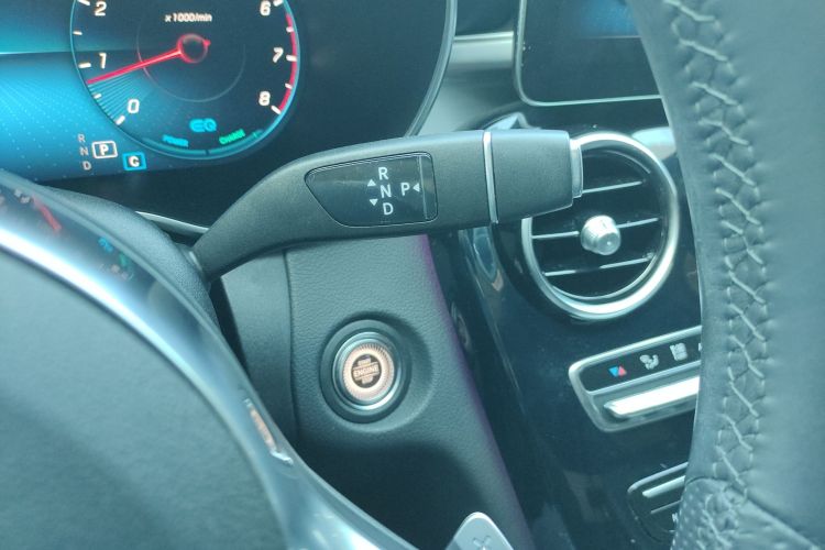 奔驰C级 2020款 改款 C 260 运动版局部细节18