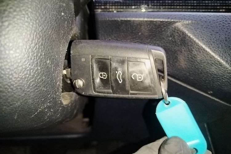 大众 朗逸 2023款 新锐 1.5L 自动新逸版中控内饰11