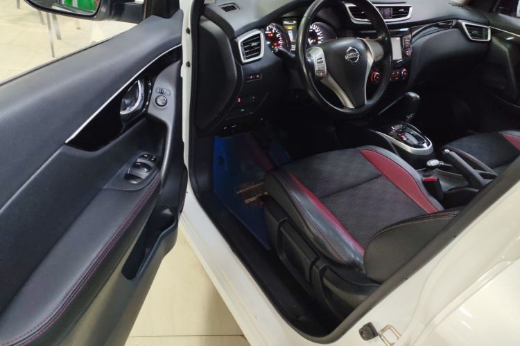 日产 逍客 2017款 2.0L CVT豪华版 国V中控内饰7003