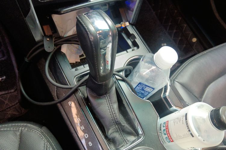 福特 探险者(进口) 2016款 2.3T 精英版局部细节18