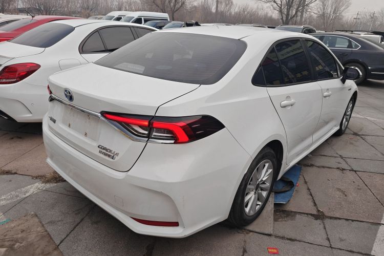 丰田 卡罗拉 2023款 1.8L 智能电混双擎 精英版车身外观7