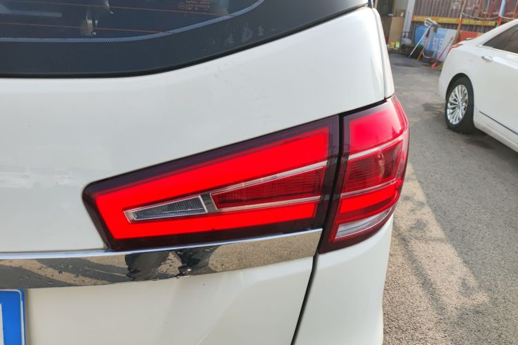 北汽威旺M60 2017款 1.5T CVT钻石版车身外观6006