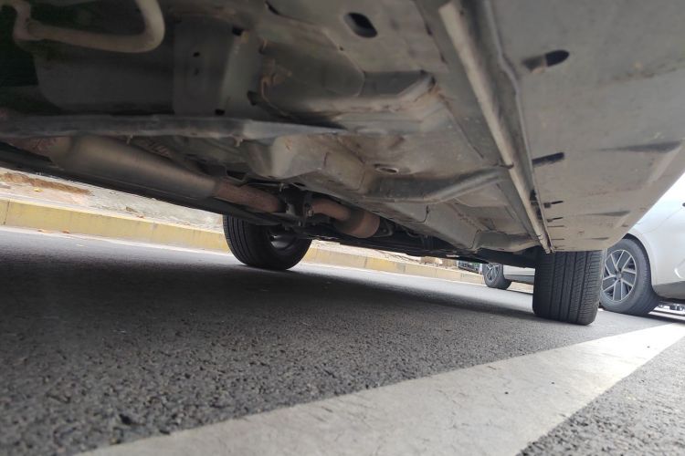 三菱 欧蓝德 2018款 2.0L 两驱荣耀版 5座局部细节9002