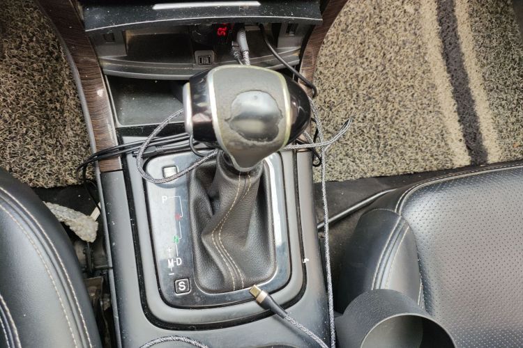 北汽幻速S6 2017款 1.5T CVT畅享型中控内饰18