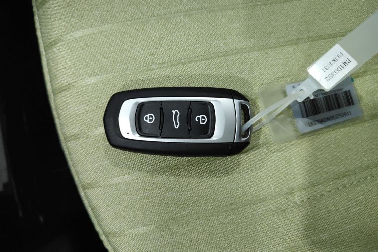 吉利银河 2024款 熊猫mini 200km 耐力熊中控内饰11