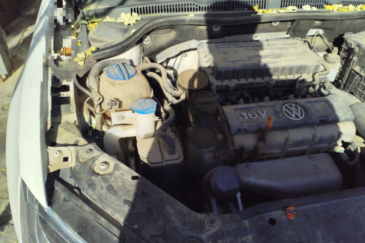 大众 速腾 2014款 1.6L 自动舒适型机舱底盘25