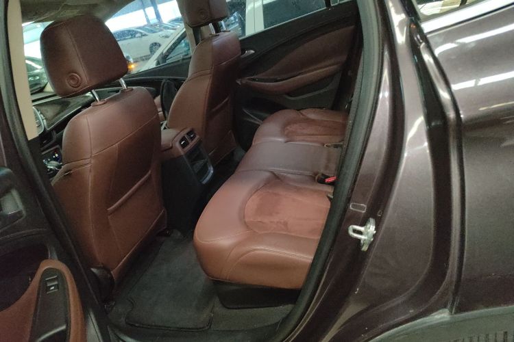 别克 昂科威 2016款 20T 两驱精英型中控内饰7004