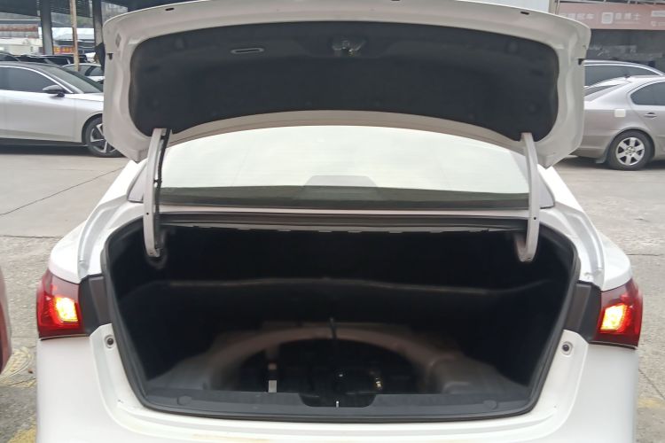 名爵 锐行 2016款 1.5L 自动超值豪华版局部细节23