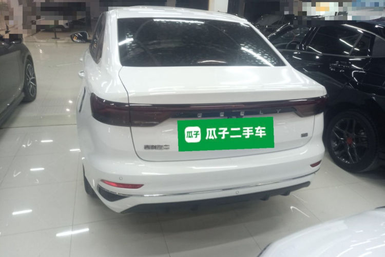 吉利汽车 帝豪 2023款 第4代冠军版 1.5L CVT尊贵型车身外观6