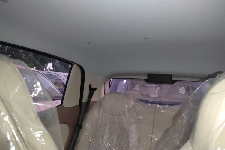 五菱汽车 宏光MINIEV 2025款 四门版 进阶款中控内饰22