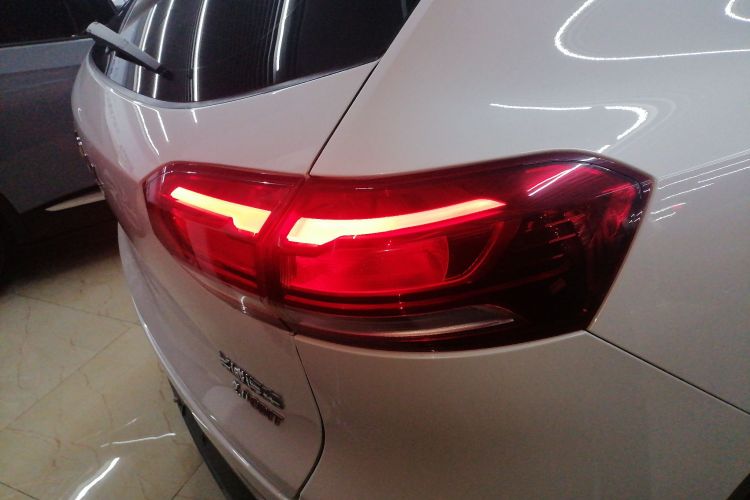 哈弗H6 2020款 2.0GDIT 自动铂金豪华版车身外观9