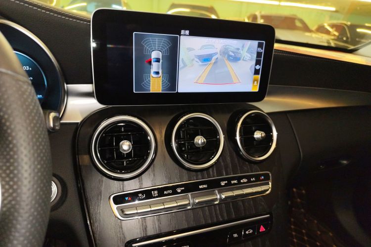 奔驰C级 2020款 C 200 L 时尚型运动版中控内饰16