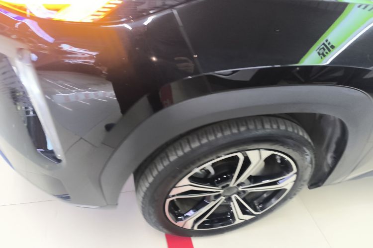 吉利银河 银河L7 2023款 1.5T 115km MAX车身外观6007