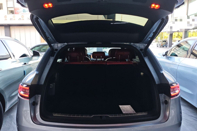 鸿蒙智行 问界M5 2022款 纯电四驱性能版机舱底盘23