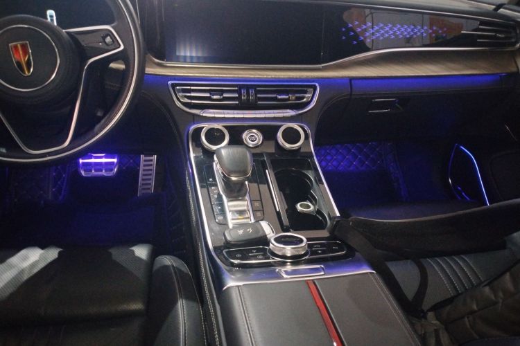 红旗H9 2020款 3.0T 智联旗领四座版中控内饰18
