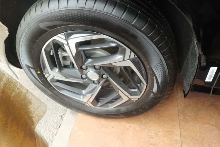 红旗HS3 2024款 1.5T 善为版车身外观6007