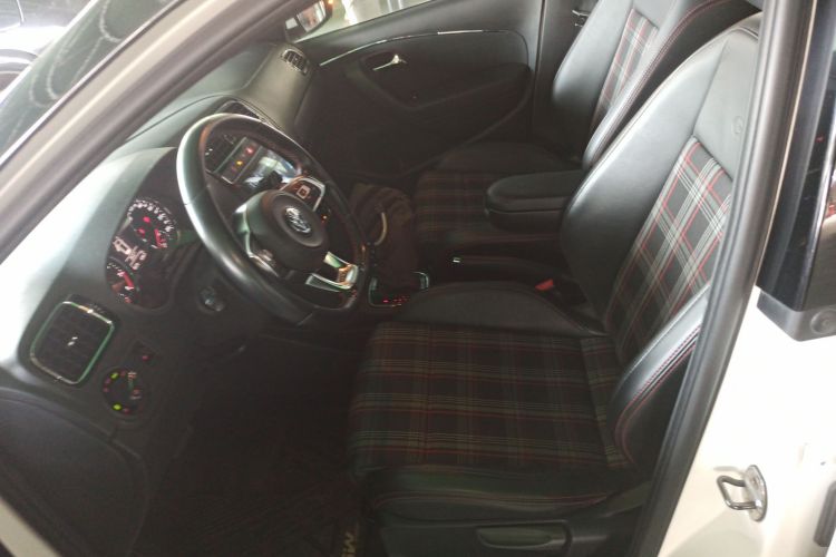 大众 Polo 2016款 1.4TSI GTI中控内饰19