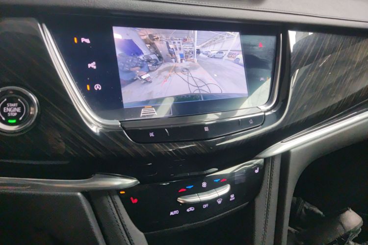 凯迪拉克XT6 2020款 28T 六座四驱豪华型中控内饰16