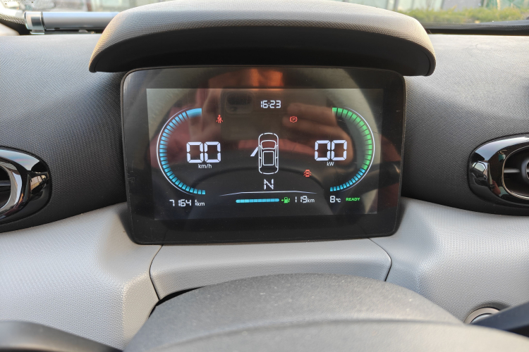 零跑汽车 零跑T03 2022款 炫晶版中控内饰15