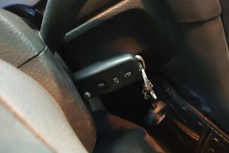 大众 高尔夫 2012款 1.6 自动舒适型中控内饰7001