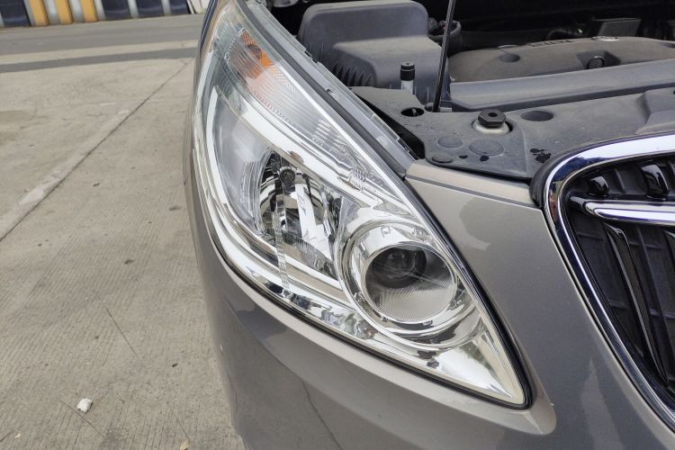 别克GL8 2017款 25S 豪华型 国V车身外观8