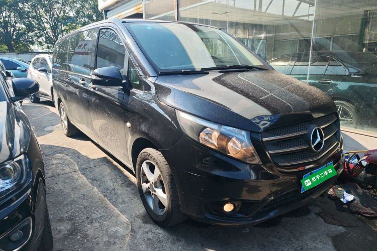 奔驰 威霆 2018款 2.0T 精英版 9座 国VI车身外观6002