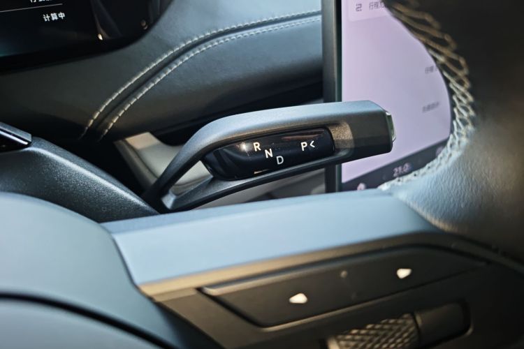 小米汽车 小米SU7 2024款 四驱超长续航高阶智驾Max版中控内饰18