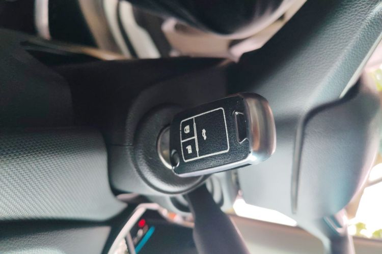 雪佛兰 科沃兹 2016款 1.5L 自动欣悦版中控内饰11