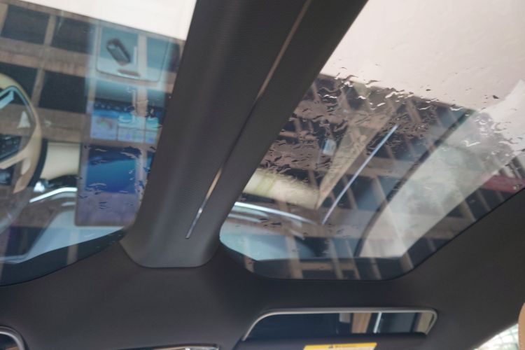 吉利银河 银河L6 2023款 125km 星舰中控内饰22