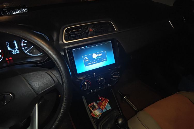 现代 瑞纳 2017款 1.4L 手动焕新版 国VI中控内饰16