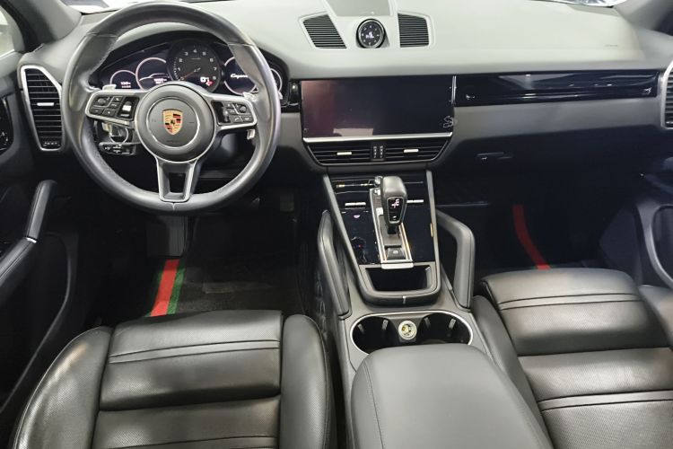 保时捷 2019款 Cayenne 3.0T中控内饰7002