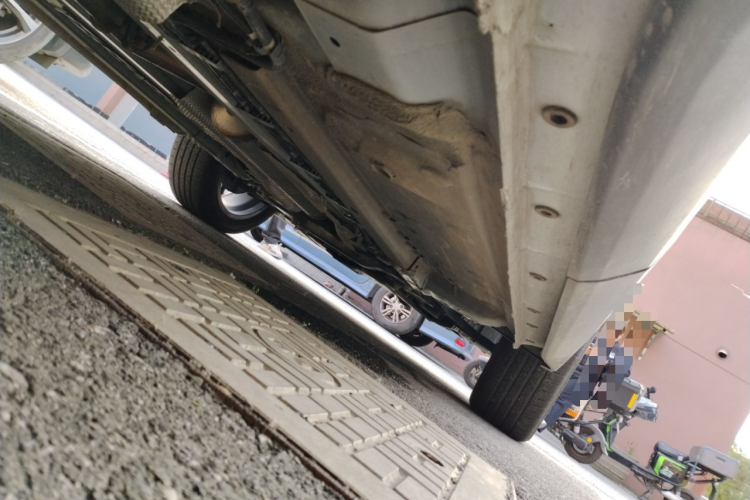 东风风神 皓瀚 2023款 DH-i 1.5T 尊贵版局部细节9002