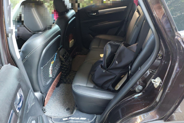 雷诺 科雷傲 2017款 2.5L 两驱尊贵版中控内饰7004