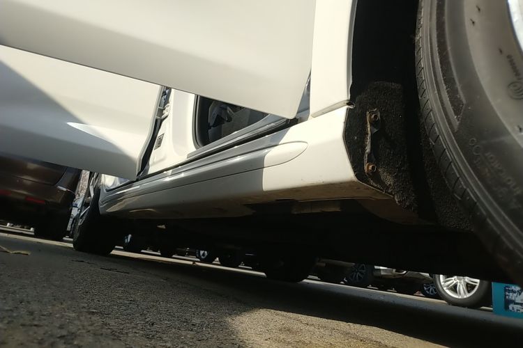 比亚迪 宋MAX 2019款 1.5T 自动智联睿进型 6座 国VI局部细节9001